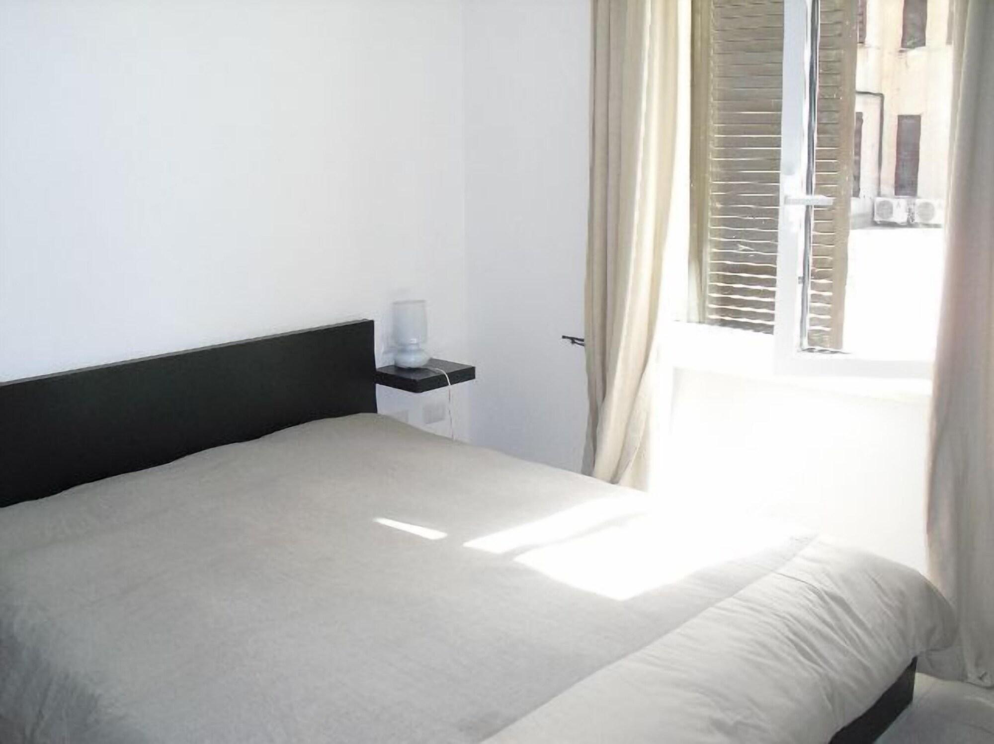 Pensión Holidays S.lorenzo New 2*