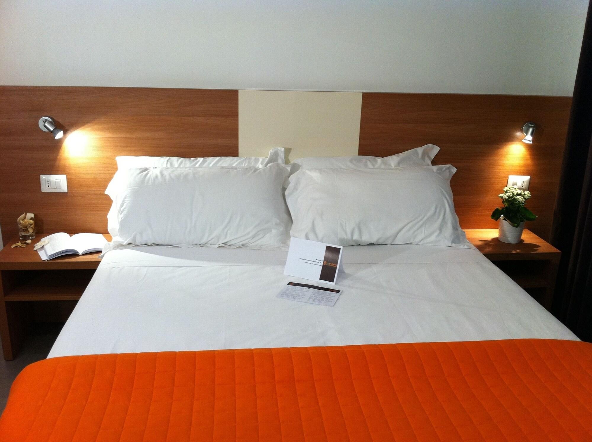 Holidays S.lorenzo New 2* Roma